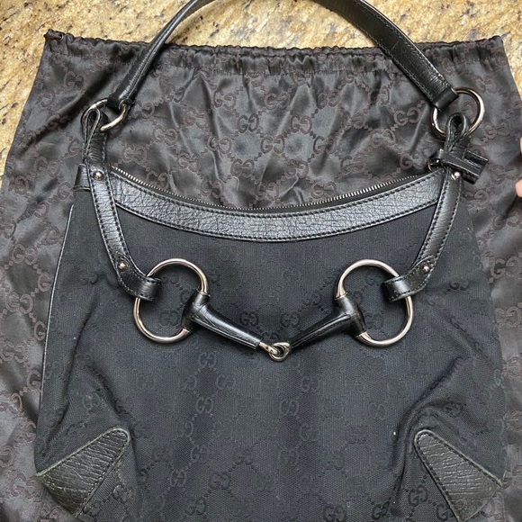Gucci Horseshoe Shoulder Bag - Picture 3 of 7
